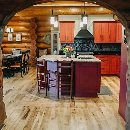The Lodge At Lakeshore Belle River Екстериор снимка