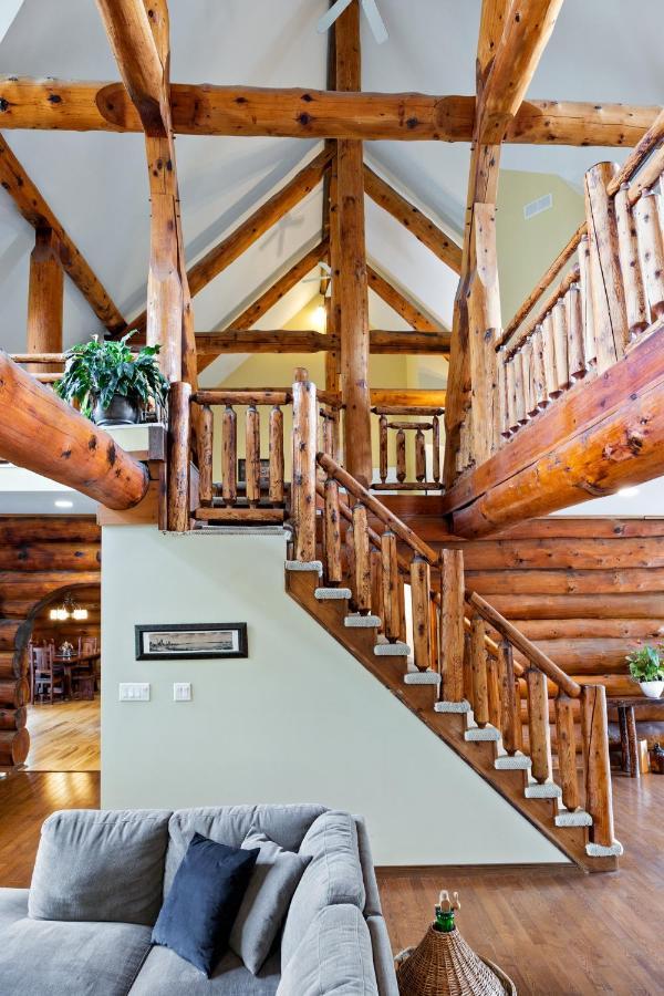The Lodge At Lakeshore Belle River Екстериор снимка