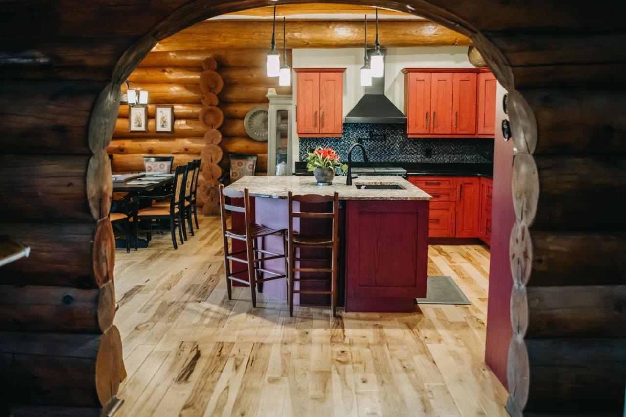 The Lodge At Lakeshore Belle River Екстериор снимка